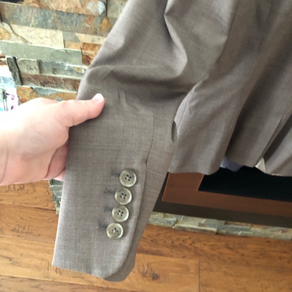 Women’s Eddie Bauer Tan Suit - Picture 4 of 8